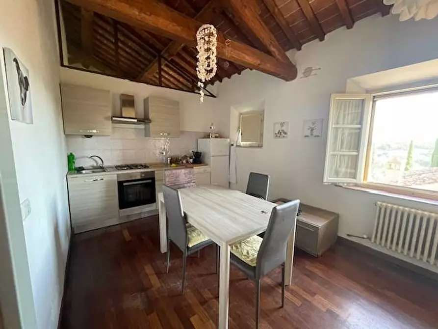 Immagine 12 di Appartamento in vendita  in Strada chiantigiana 52 a Siena