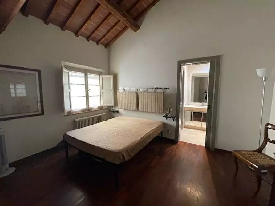 Immagine 18 di Appartamento in vendita  in Strada chiantigiana 52 a Siena