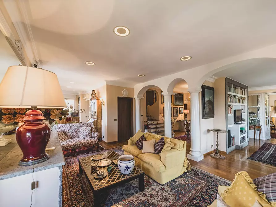 Immagine 8 di Attico in vendita  in Via Barnaba Oriani a Roma