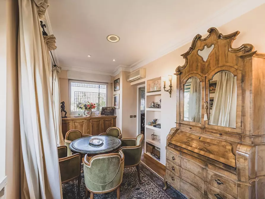 Immagine 24 di Attico in vendita  in Via Barnaba Oriani a Roma