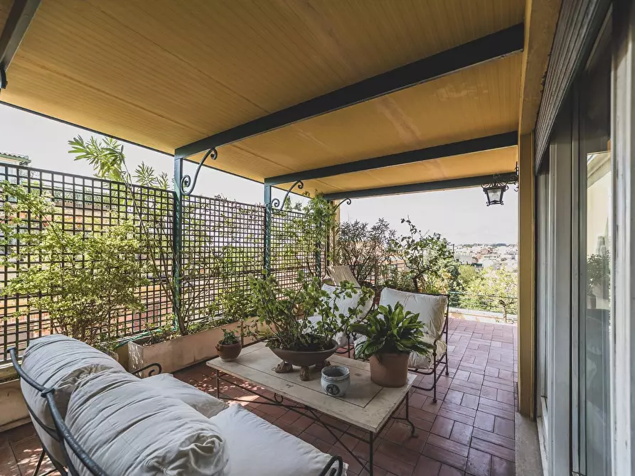 Immagine 37 di Attico in vendita  in Via Barnaba Oriani a Roma