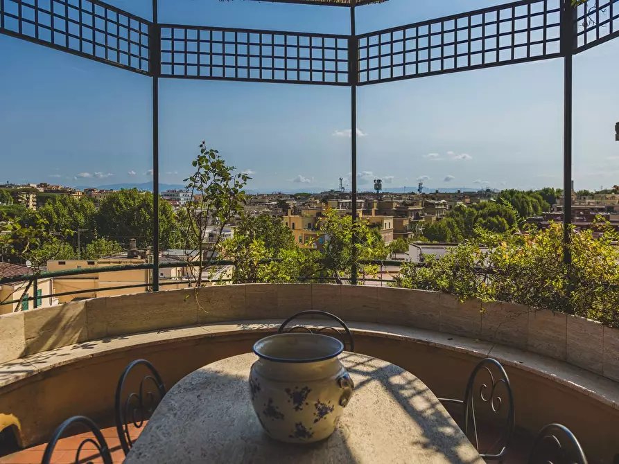 Immagine 3 di Attico in vendita  in Via Barnaba Oriani a Roma