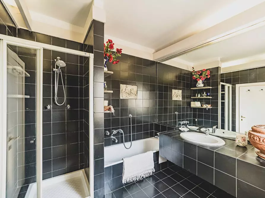 Immagine 50 di Attico in vendita  in Via Barnaba Oriani a Roma