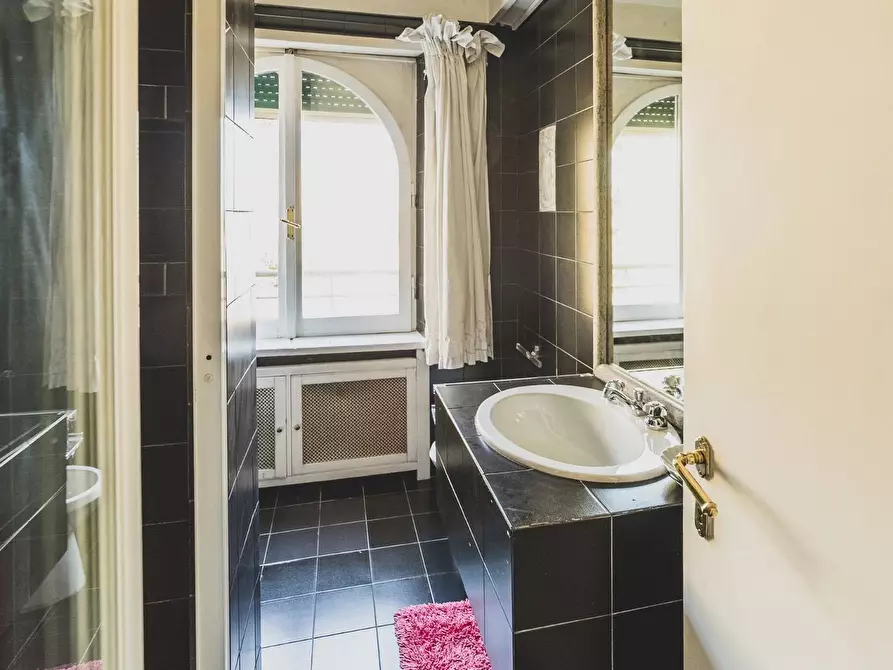 Immagine 55 di Attico in vendita  in Via Barnaba Oriani a Roma