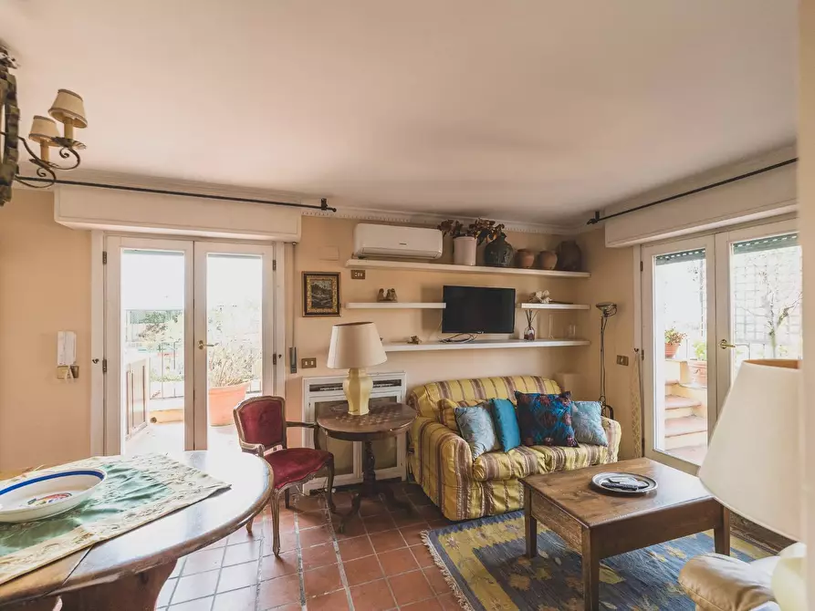 Immagine 64 di Attico in vendita  in Via Barnaba Oriani a Roma