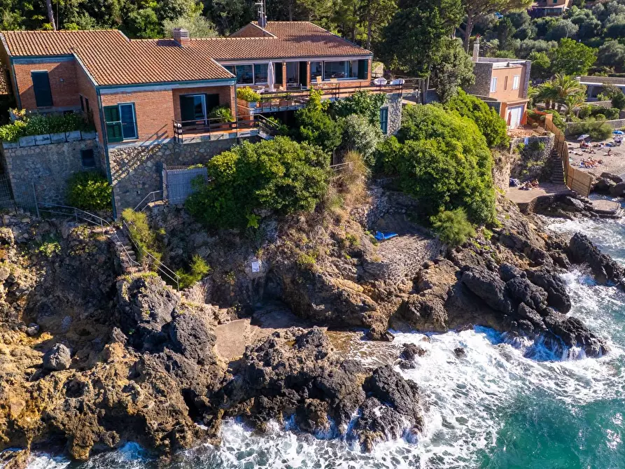 Immagine 28 di Villa in affitto  in via Poggio Calvello a Monte Argentario