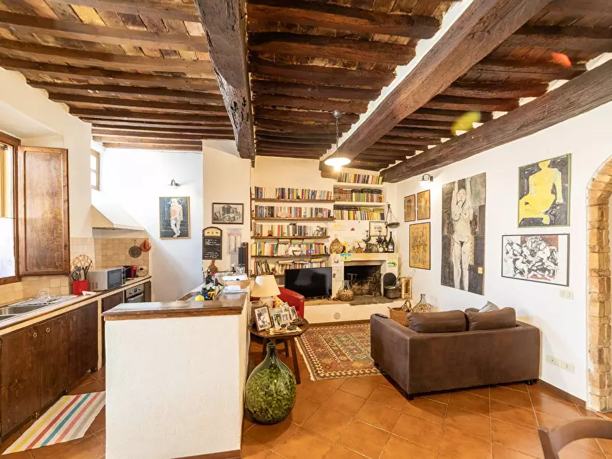 Immagine 5 di Appartamento in vendita  in Via Giuseppe Garibaldi 65 a Magliano In Toscana