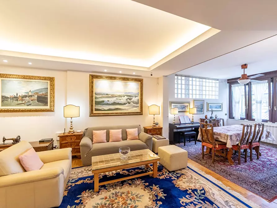 Immagine 5 di Villa in vendita  in via Giuseppe Balzaretto a Roma