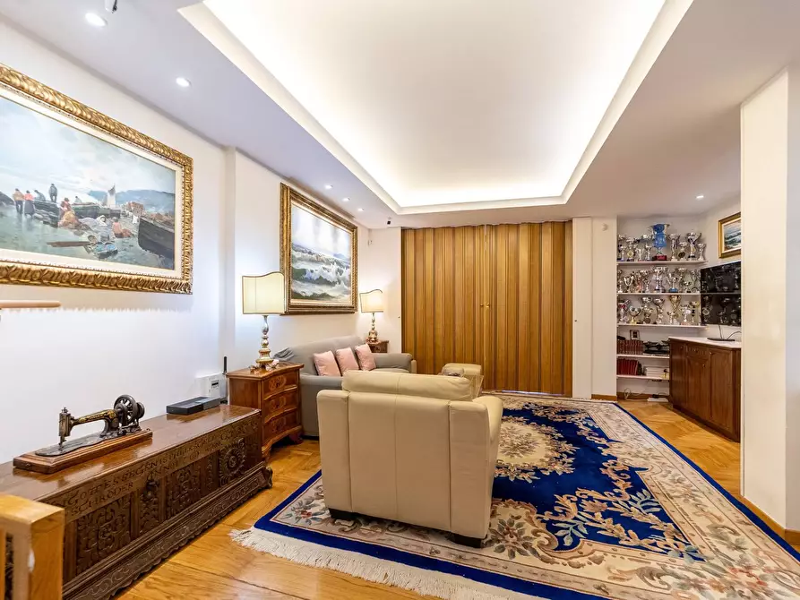 Immagine 11 di Villa in vendita  in via Giuseppe Balzaretto a Roma