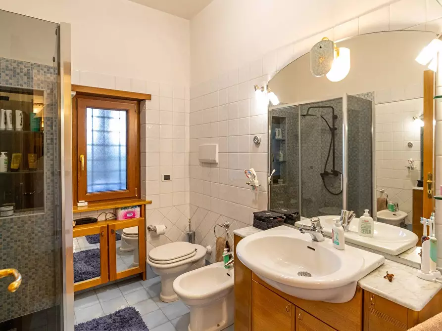 Immagine 18 di Villa in vendita  in via Giuseppe Balzaretto a Roma