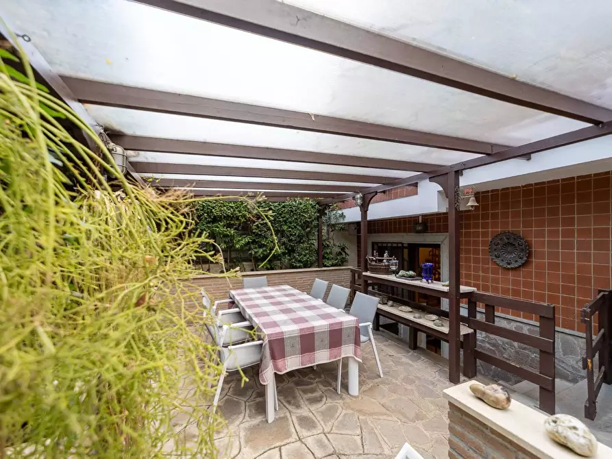 Immagine 28 di Villa in vendita  in via Giuseppe Balzaretto a Roma