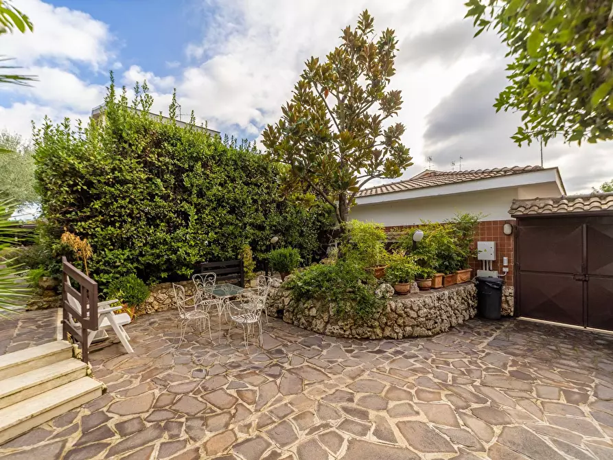 Immagine 35 di Villa in vendita  in via Giuseppe Balzaretto a Roma