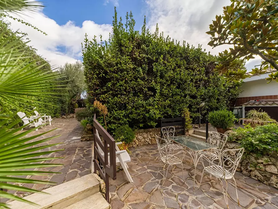 Immagine 36 di Villa in vendita  in via Giuseppe Balzaretto a Roma