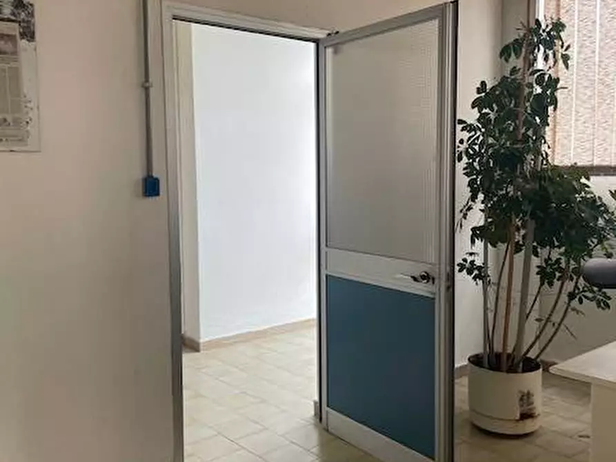 Immagine 18 di Attività commerciale in vendita  in Strada Aurelia 41 a Capalbio