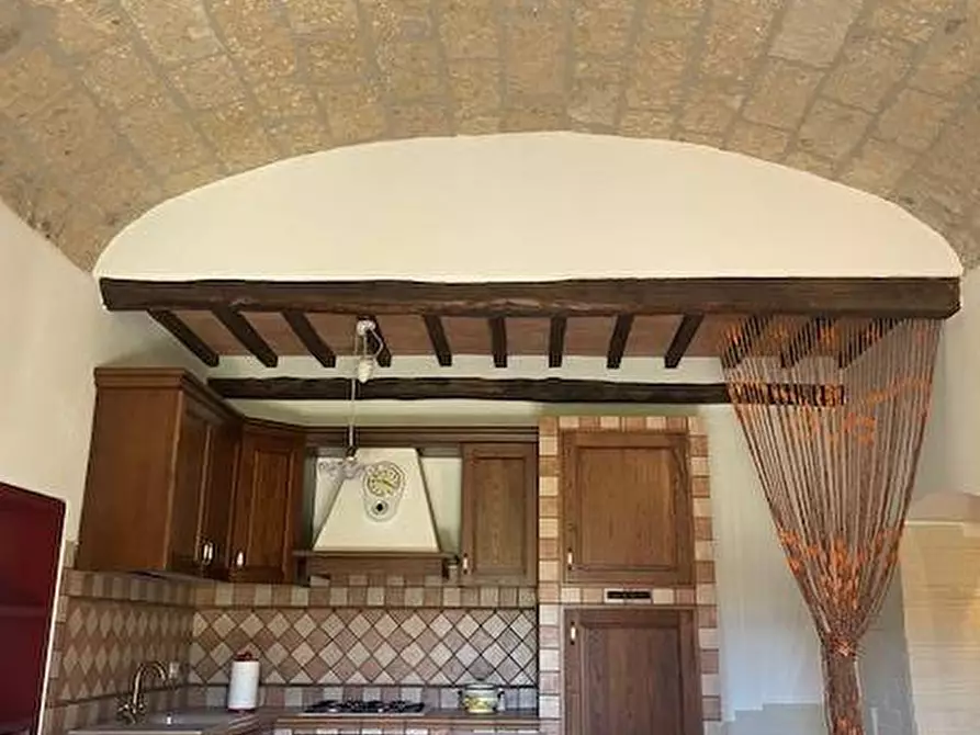 Immagine 4 di Appartamento in vendita  in Viale San Francesco snc a Pitigliano