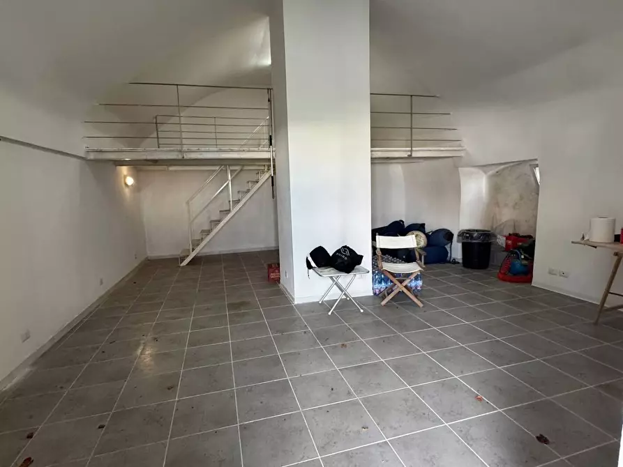 Immagine 4 di Locale commerciale in vendita  in Lungomare Andrea Doria 75 a Monte Argentario