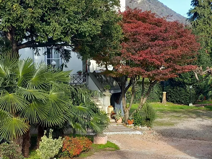 Immagine 12 di Villa in vendita  in via roma a Arcisate