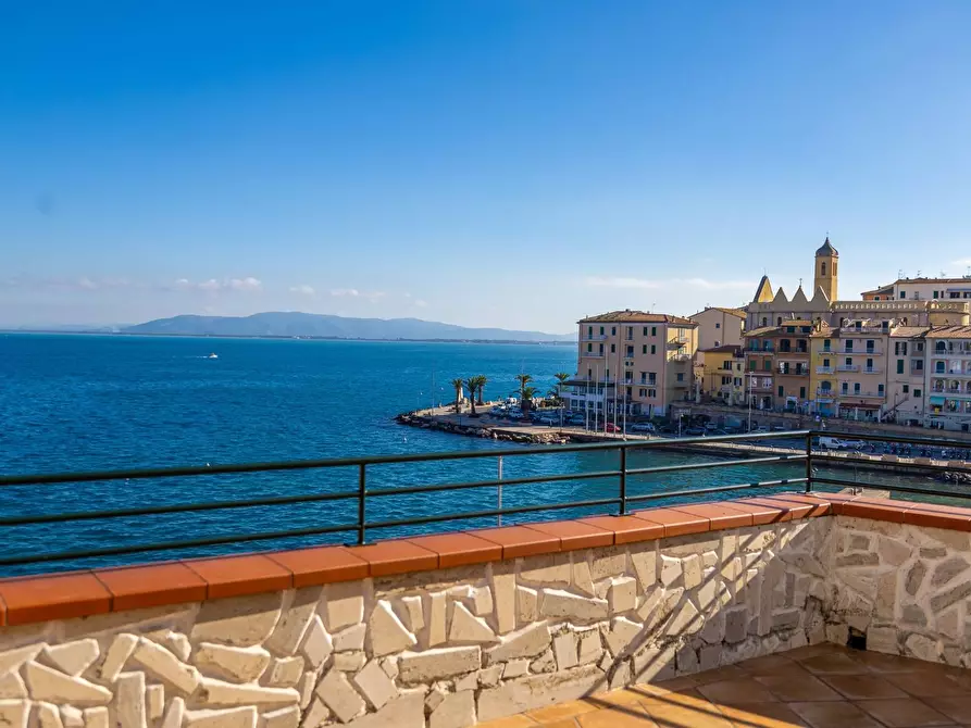 Immagine 26 di Attico in vendita  in via arnaldo iacovacci a Monte Argentario