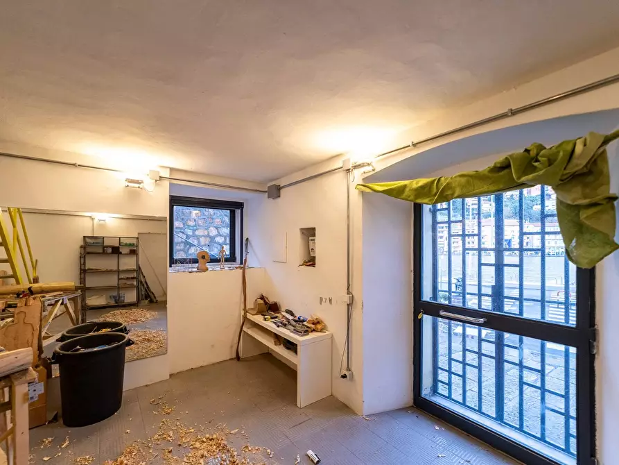 Immagine 16 di Locale commerciale in vendita  in Corso Umberto I 1 a Monte Argentario