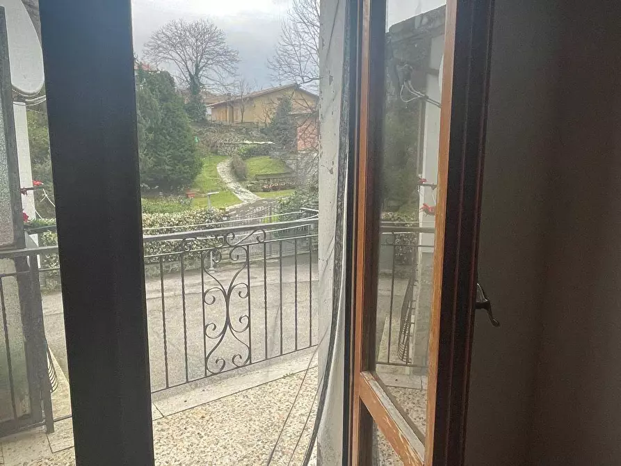 Immagine 16 di Appartamento in vendita  in Via Mario Pratesi 9 a Santa Fiora