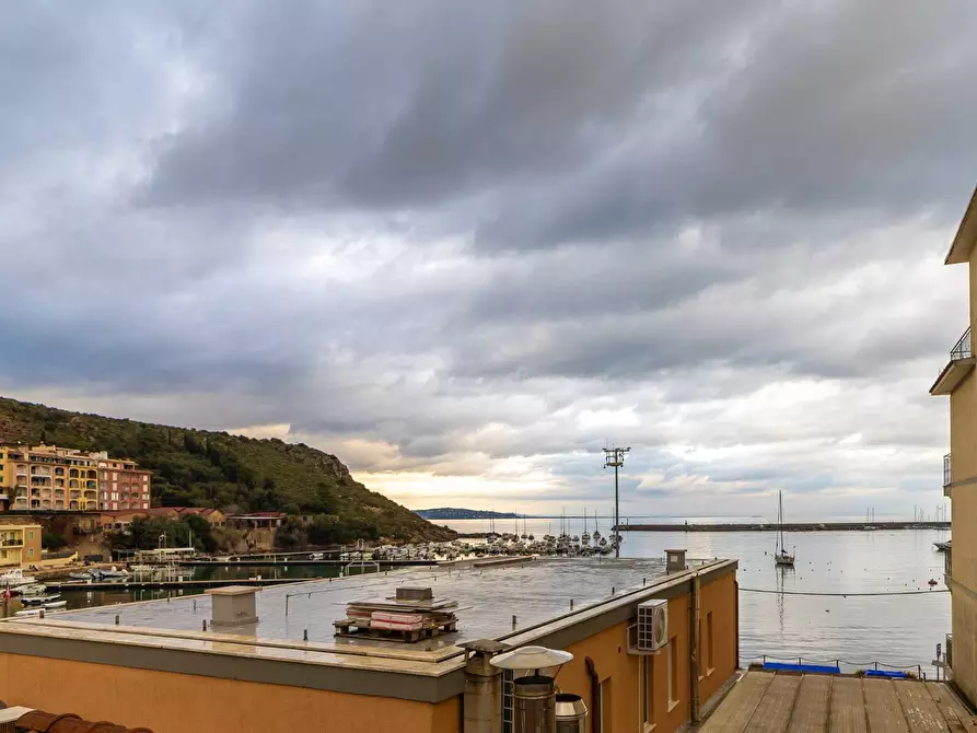 Immagine 25 di Attico in vendita  in Via della Marina snc a Monte Argentario