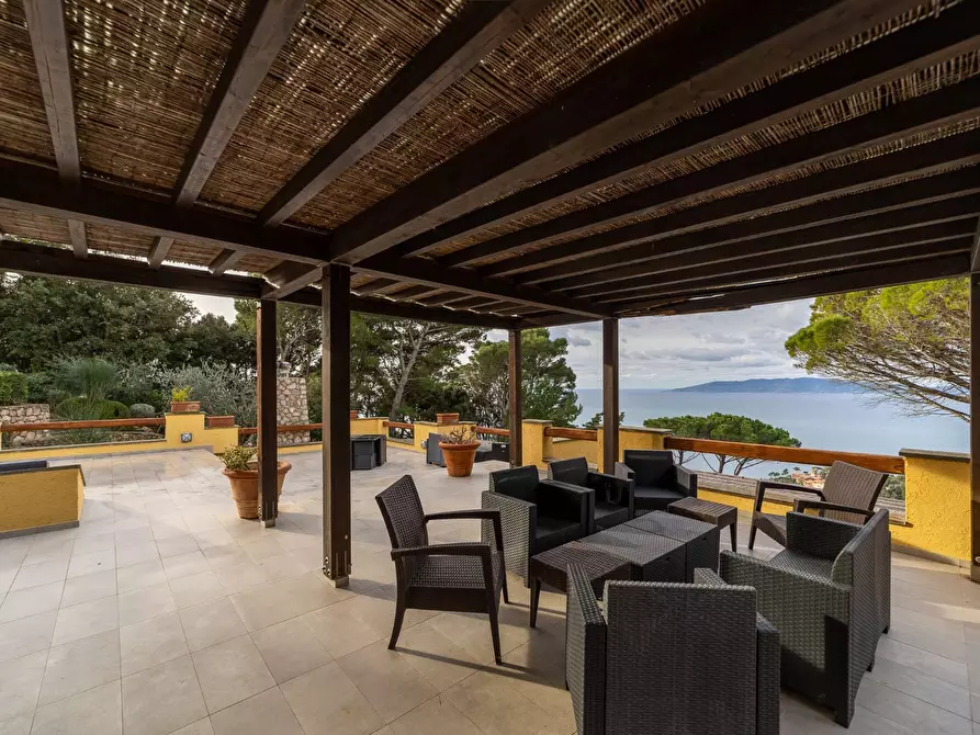 Immagine 21 di Villa in affitto  in via del pero cala piccola a Monte Argentario