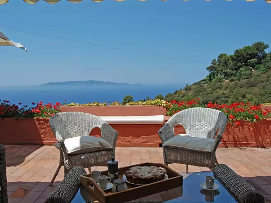 Immagine 2 di Villa in vendita  in Via del Costone snc a Monte Argentario