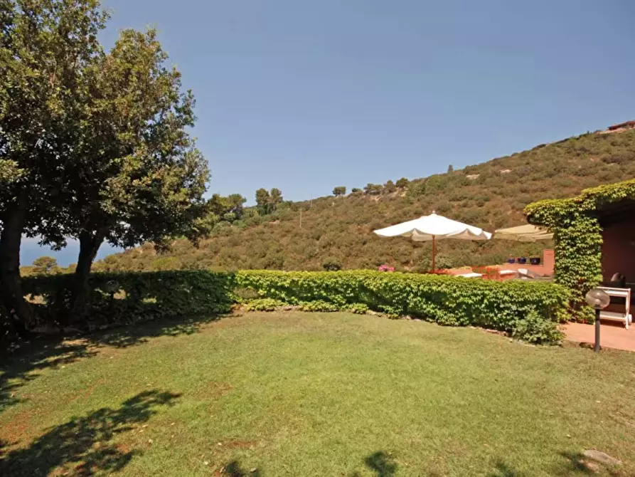 Immagine 19 di Villa in vendita  in Via del Costone snc a Monte Argentario