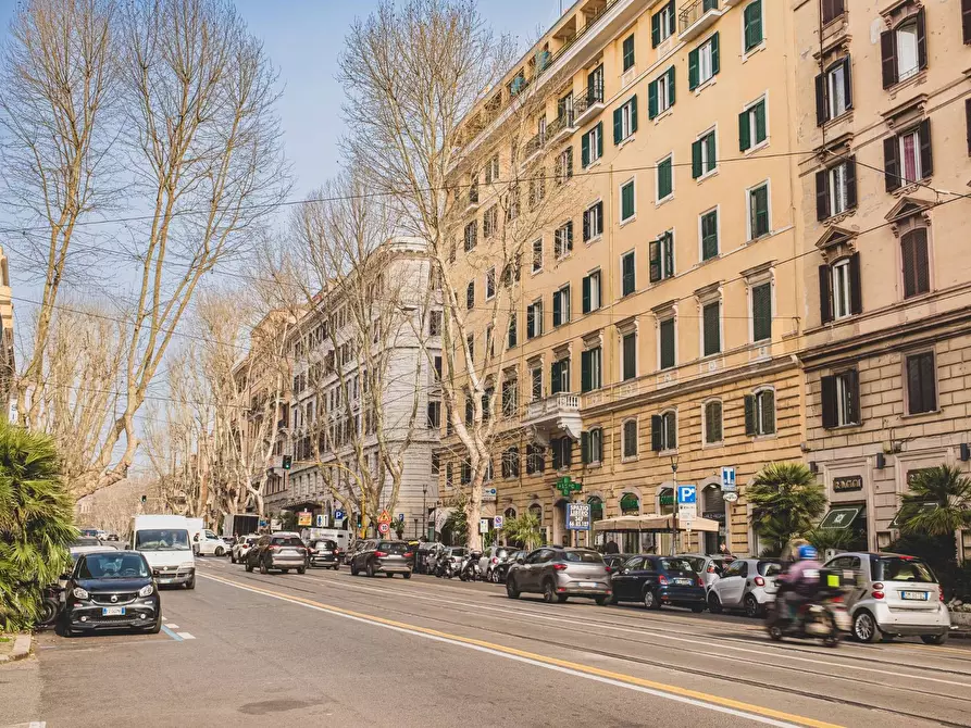 Immagine 26 di Appartamento in vendita  in Via Po 39 a Roma