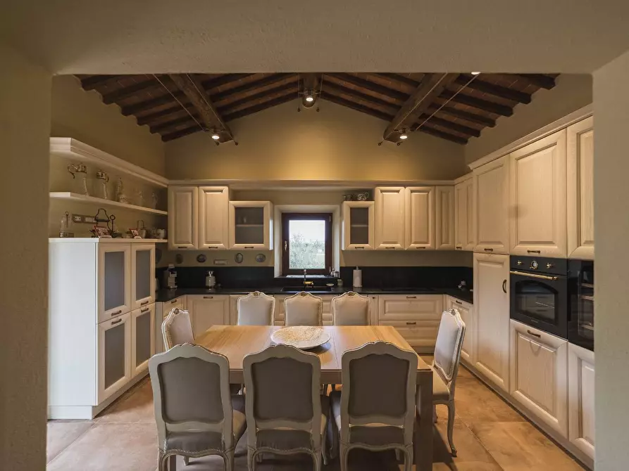 Immagine 12 di Villa in vendita  in Strada di Montepò snc a Scansano