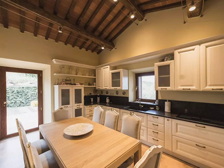 Immagine 14 di Villa in vendita  in Strada di Montepò snc a Scansano