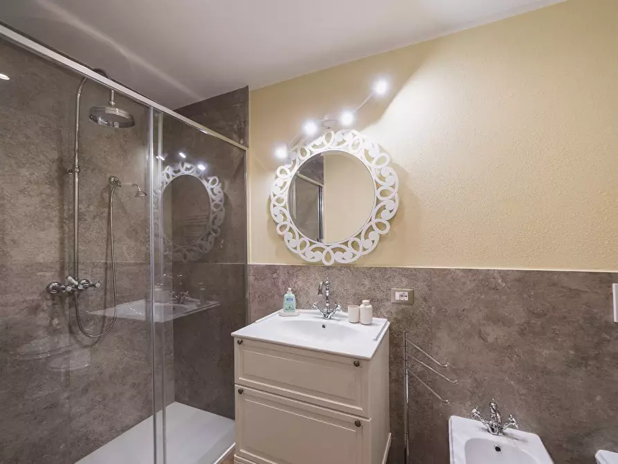 Immagine 20 di Villa in vendita  in Strada di Montepò snc a Scansano