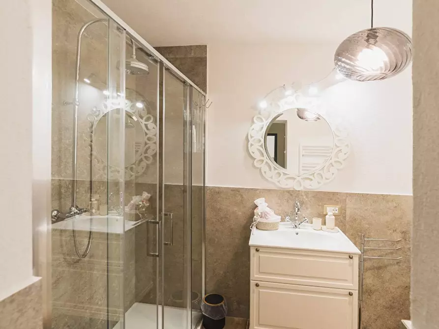 Immagine 33 di Villa in vendita  in Strada di Montepò snc a Scansano