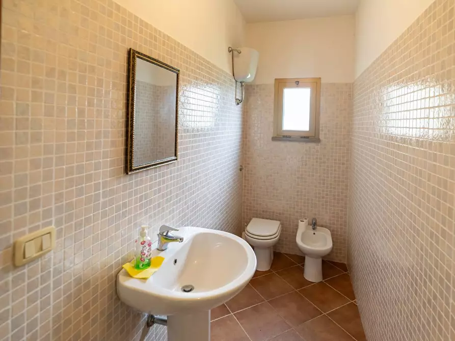 Immagine 10 di Loft/Open space in vendita  in Via Santa Chiara 259 a Pitigliano