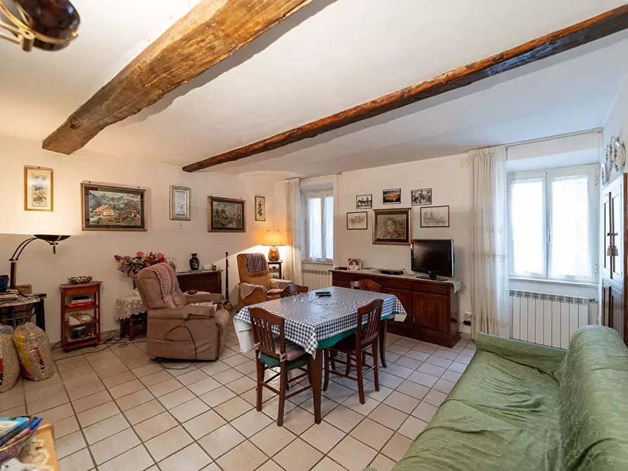 Immagine 3 di Appartamento in vendita  in Vicolo Volturno 4 a Pitigliano