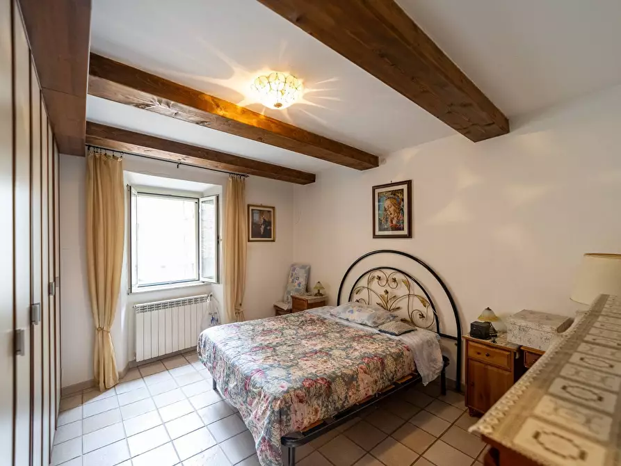 Immagine 9 di Appartamento in vendita  in Vicolo Volturno 4 a Pitigliano