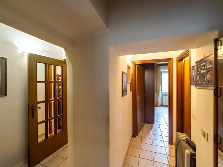 Immagine 18 di Appartamento in vendita  in Vicolo Volturno 4 a Pitigliano
