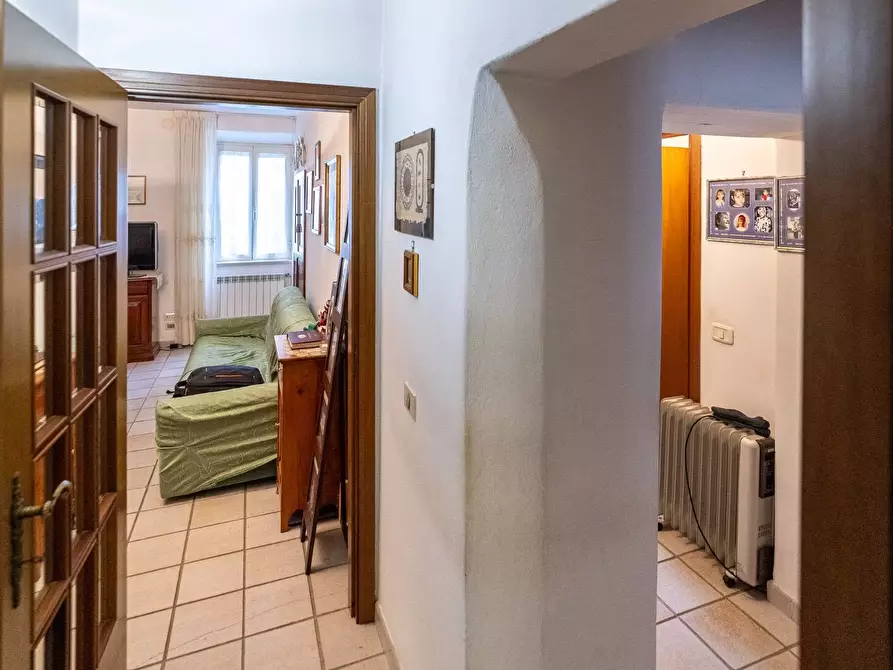 Immagine 20 di Appartamento in vendita  in Vicolo Volturno 4 a Pitigliano