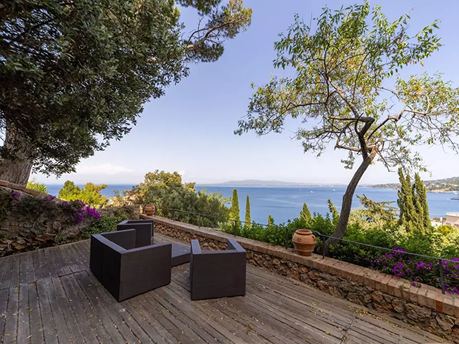 Immagine 4 di Villa in vendita  in Via Strada dei Fari 1 a Monte Argentario
