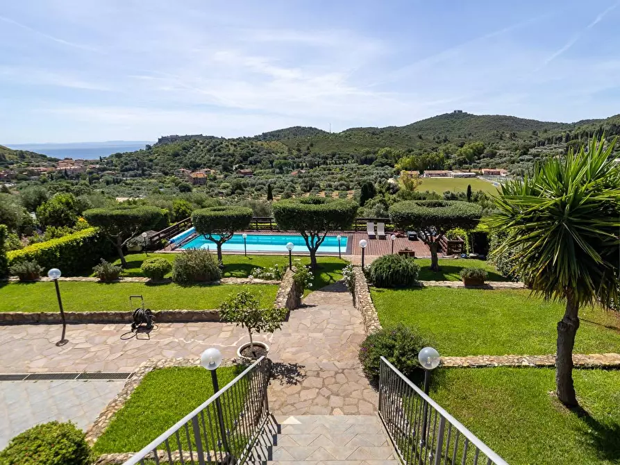 Immagine 35 di Villa in vendita  in Località Mandrioli snc a Monte Argentario
