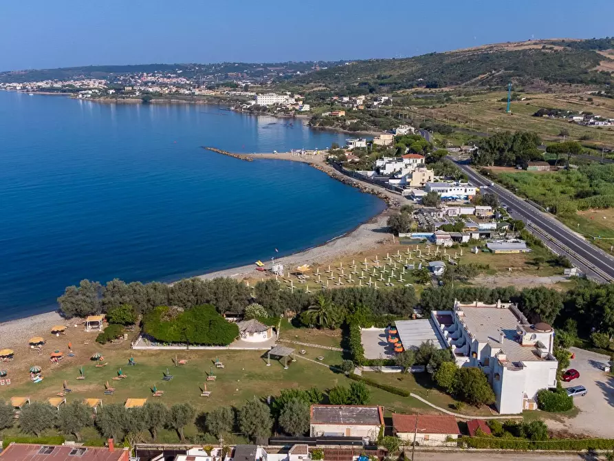 Immagine 20 di Attività commerciale in vendita  in SS 1 30 a Santa Marinella