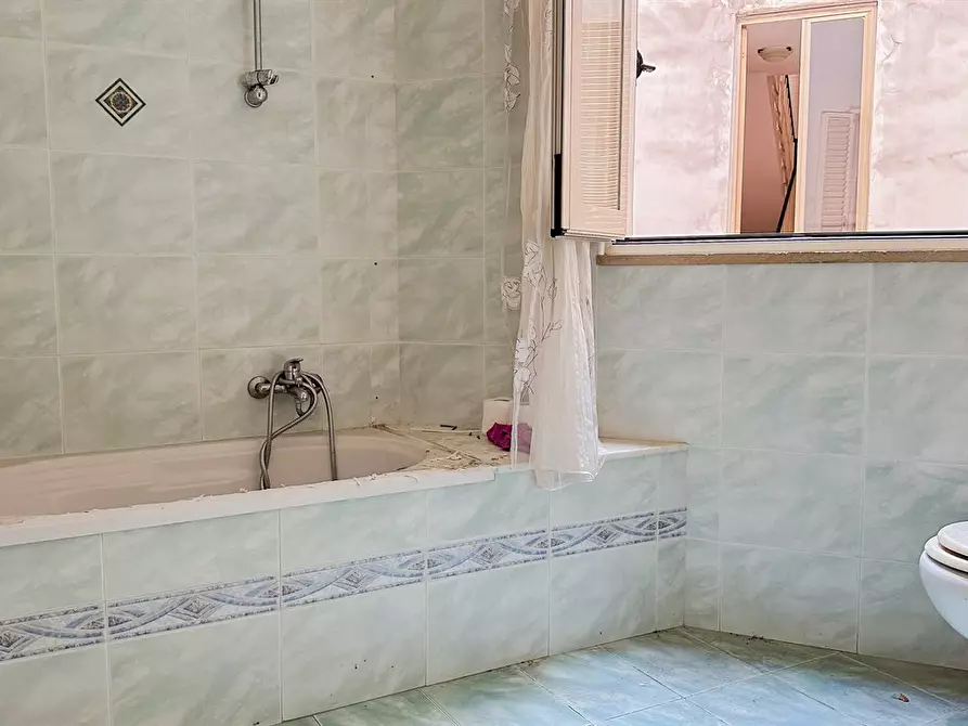 Immagine 14 di Appartamento in vendita  a Manfredonia