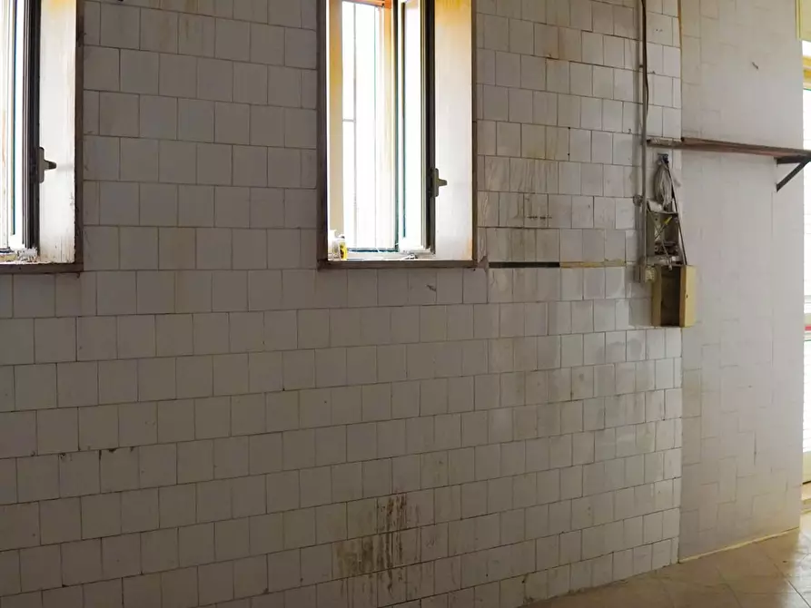 Immagine 6 di Attività commerciale in vendita  a Orta Nova