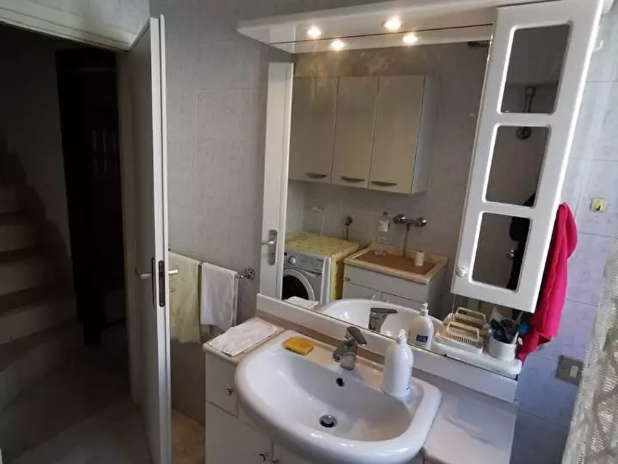 Immagine 15 di Appartamento in vendita  a Monte Sant'angelo