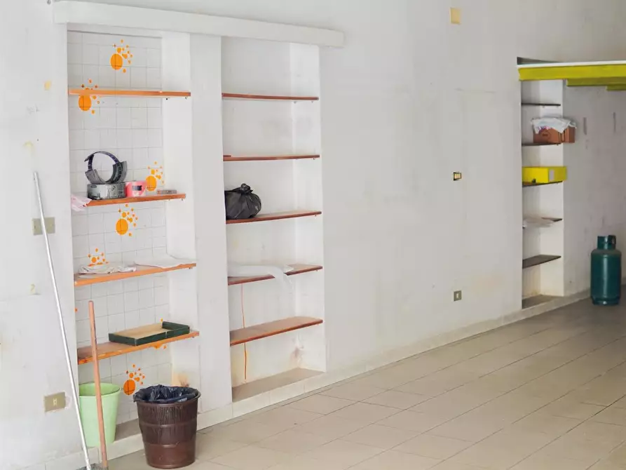 Immagine 2 di Box auto in vendita  a Manfredonia