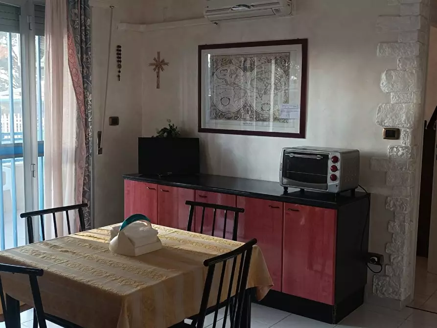 Immagine 13 di Appartamento in vendita  a Manfredonia