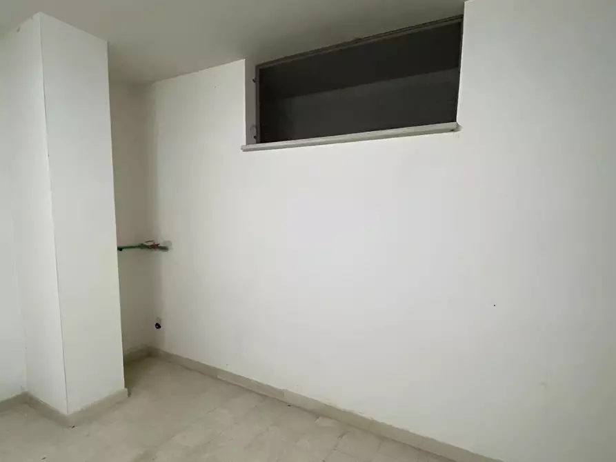 Immagine 5 di Box auto in vendita  a Manfredonia