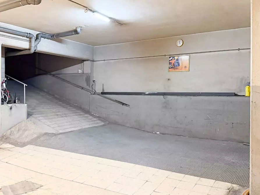 Immagine 2 di Box auto in vendita  in VIA FEUDO DELLA PAGLIA 2 a Manfredonia