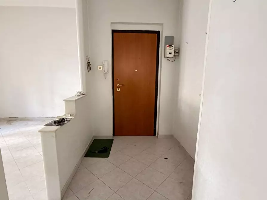 Immagine 2 di Appartamento in vendita  in VIA CESARE BATTISTI 93 a Manfredonia