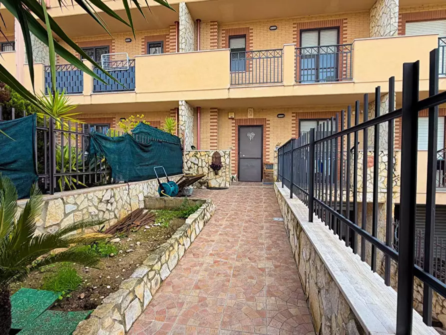 Immagine 2 di Villetta a schiera in vendita  in VIA ANTONIO CATERINO a Manfredonia